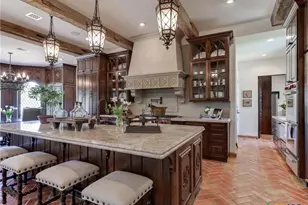 208 Creekridge Dr, Victoria, TX 77904 - Photo 10