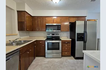 421 Carothers Street, Copperas Cove, TX 76522 - Photo 2