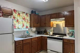 200 N 7th St, Lometa, TX 76853 - Photo 2