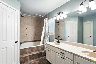 415 Lazy Ln, San Marcos, TX 78666 - Photo 30