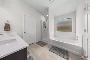 2402 Freddie L. Nichols Sr. Dr, Harker Heights, TX 76548 - Photo 20