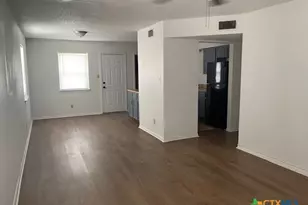 1300 Westpark Circle, Cameron, TX 76520 - Photo 4