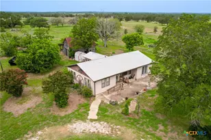 430 Watts Rd, Kingsbury, TX 78638 - Photo 2