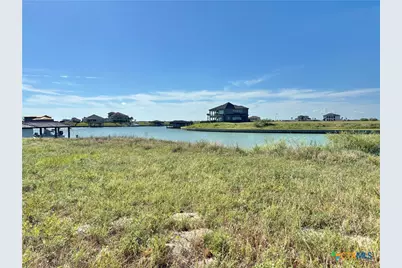 263 W Burgundy, Port O'Connor, TX 77982 - Photo 2