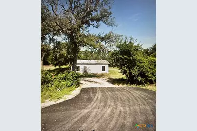 3004 N Travis Avenue, Cameron, TX 76520 - Photo 1