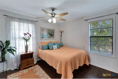 1106 W Jefferson Avenue, Port O'Connor, TX 77982 - Photo 10