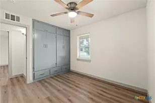 2109 W Avenue B, Temple, TX 76504 - Photo 14