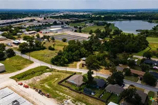 2109 W Avenue B, Temple, TX 76504 - Photo 18