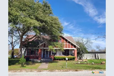 422 W North Main Street, Flatonia, TX 78941 - Photo 1