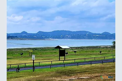 1680 Stallion Springs Drive, Fischer, TX 78623 - Photo 10