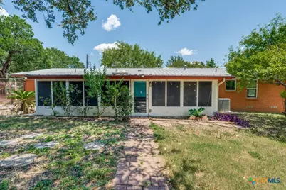 663 Lockener Avenue, New Braunfels, TX 78130 - Photo 8