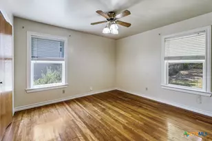 663 Lockener Ave, New Braunfels, TX 78130 - Photo 22