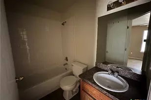 1010 Lansberry Ct, Killeen, TX 76549 - Photo 4