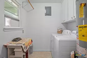 203 E Main St, Rosebud, TX 76570 - Photo 28