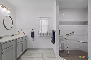 203 E Main St, Rosebud, TX 76570 - Photo 18