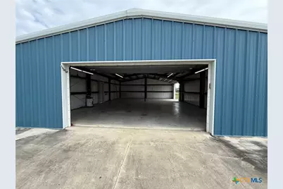 1112 W Dallas Avenue, Seadrift, TX 77983 - Photo 44