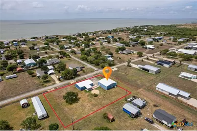 1112 W Dallas Avenue, Seadrift, TX 77983 - Photo 12
