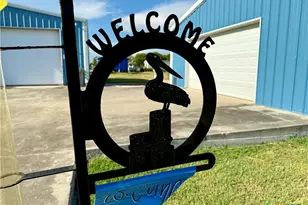 1112 W Dallas Ave, Seadrift, TX 77983 - Photo 2