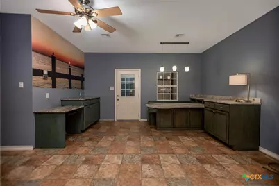 1112 W Dallas Avenue, Seadrift, TX 77983 - Photo 20