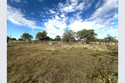 293 County Road 460, Hallettsville, TX 77964 - Photo 4