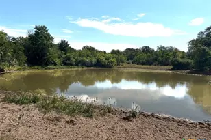 293 Co Rd 460, Hallettsville, TX 77964 - Photo 16