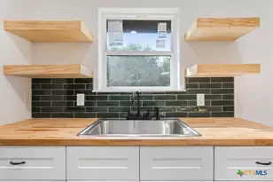 936 Duty Ave, Waco, TX 76706 - Photo 12