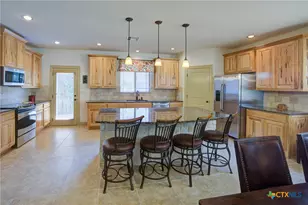 1212 Gruene Valley Cir, New Braunfels, TX 78130 - Photo 4