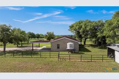 1033 Fm 1351, Goliad, TX 77963 - Photo 24