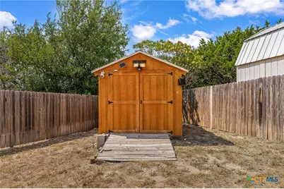 1225 Hogg Drive, Copperas Cove, TX 76522 - Photo 32