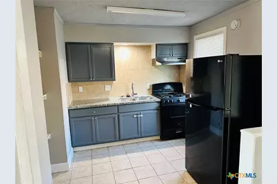 2311 N Louis Street #1/2, Victoria, TX 77901 - Photo 4