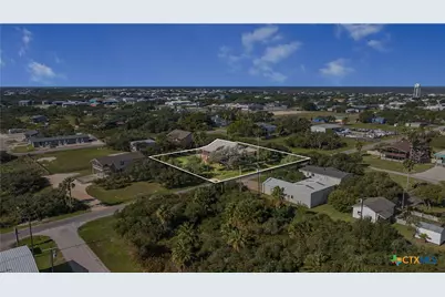 1401 W Main Street, Port O'Connor, TX 77982 - Photo 4