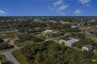 1401 W Main St, Port O'Connor, TX 77982 - Photo 4