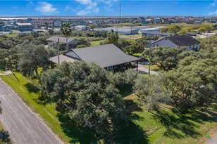 1401 W Main St, Port O'Connor, TX 77982 - Photo 6