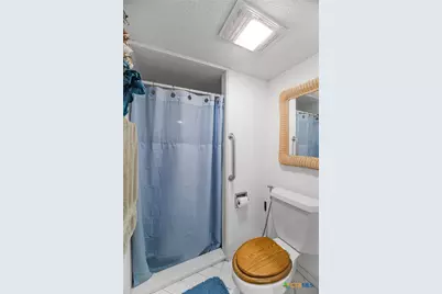 1401 W Main Street, Port O'Connor, TX 77982 - Photo 20