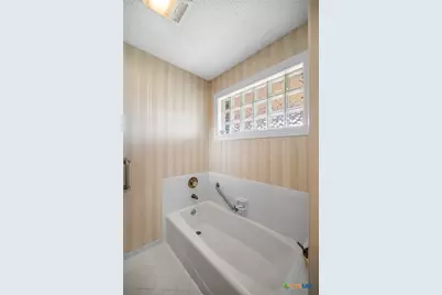 1401 W Main Street, Port O'Connor, TX 77982 - Photo 34