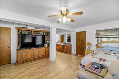 1401 W Main Street, Port O'Connor, TX 77982 - Photo 14