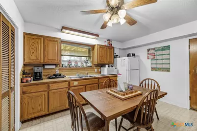 1401 W Main Street, Port O'Connor, TX 77982 - Photo 16