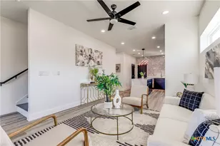126 E Lachapelle, San Antonio, TX 78204 - Photo 10