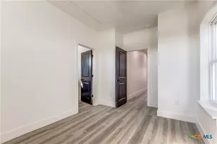 126 E Lachapelle, San Antonio, TX 78204 - Photo 20