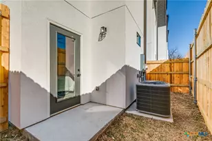 126 E Lachapelle, San Antonio, TX 78204 - Photo 22