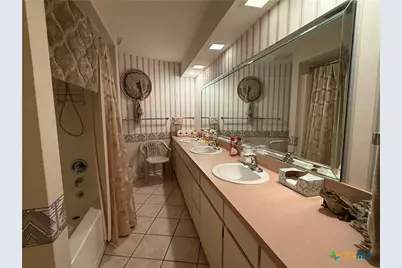 201 Dodds Creek Drive, Gatesville, TX 76528 - Photo 36