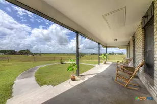 200 Brisco Rd, Marion, TX 78124 - Photo 2