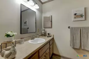 200 Brisco Rd, Marion, TX 78124 - Photo 20