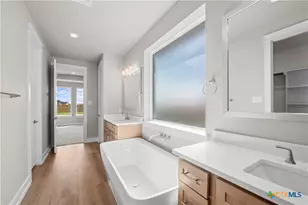 5027 Fenceline Trl, Nolanville, TX 76559 - Photo 16