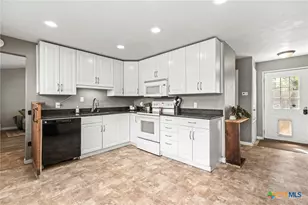 11004 Elm St, Jonestown, TX 78645 - Photo 16