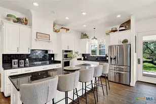 149 County Rd 256, Floresville, TX 78114 - Photo 16