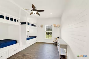 149 County Rd 256, Floresville, TX 78114 - Photo 24