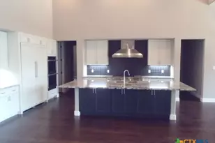 1353 Powder Ridge Rd, New Braunfels, TX 78132 - Photo 8