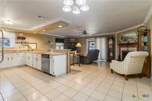 1588 Westview Ct Dr, Canyon Lake, TX 78133 - Photo 4