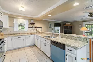 1588 Westview Ct Dr, Canyon Lake, TX 78133 - Photo 8